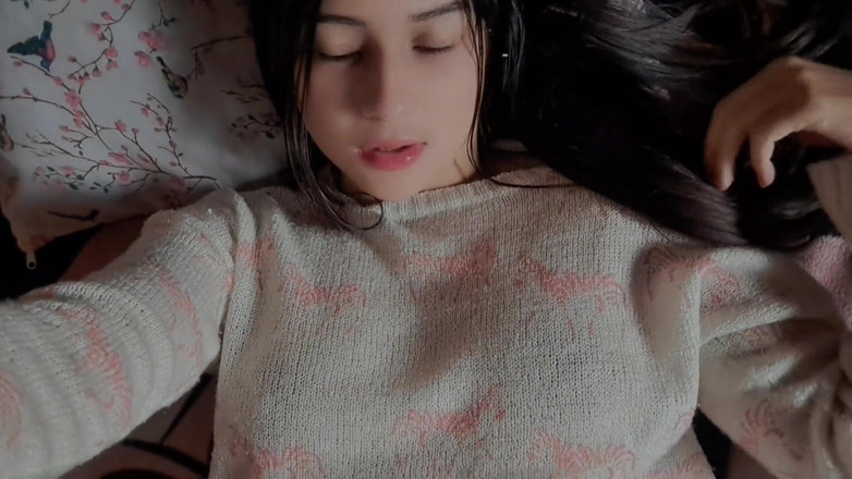 Yuli and tony: Teen Latina Shows Her Pussy, Do You Dare to See?