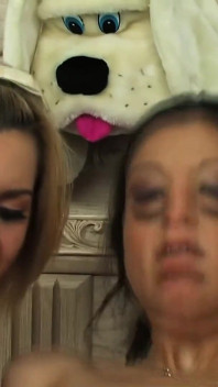 Amber Rayne ve Lexi Belle 3 şekilde yarak kadar birbirlerinin tadını çıkarıyor