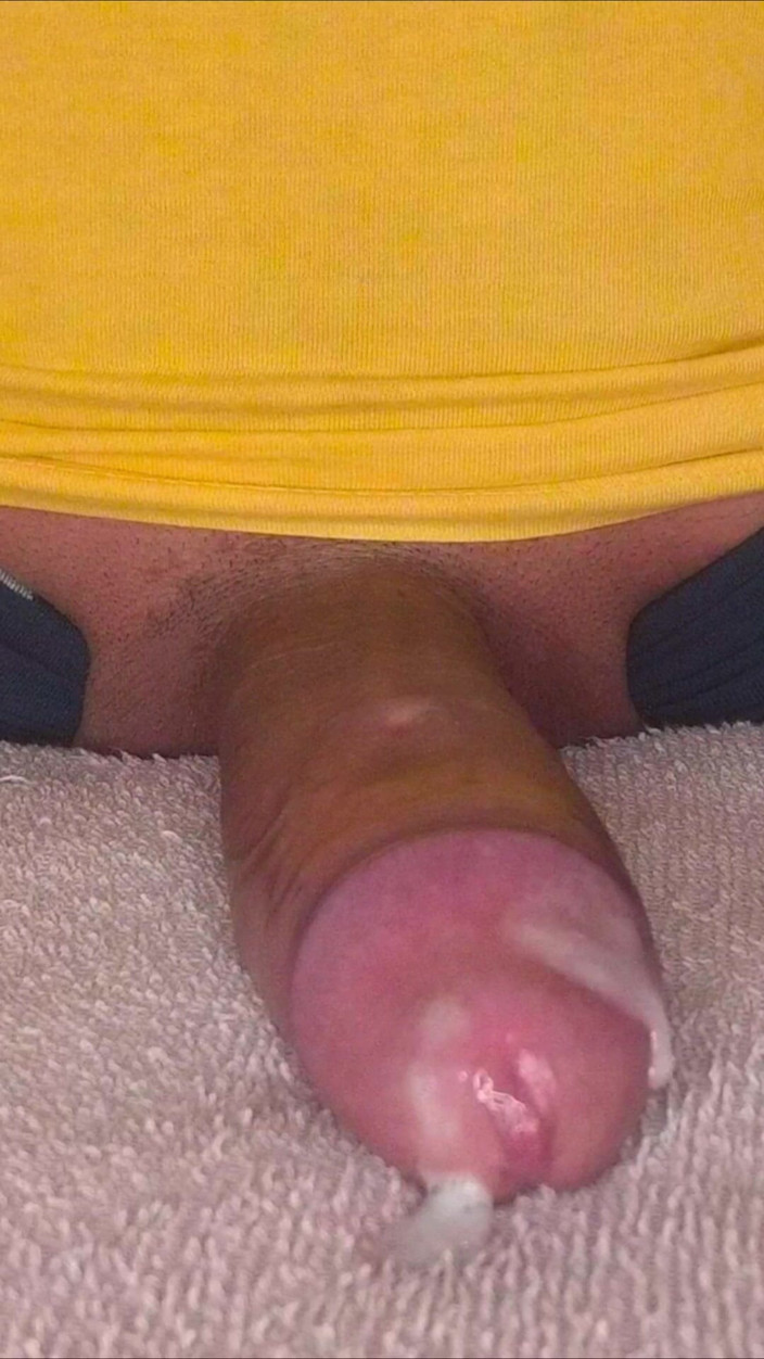 Naughty Cock: Chůva s velkým čůrákem lahodně masturbuje a chce tame paroháče