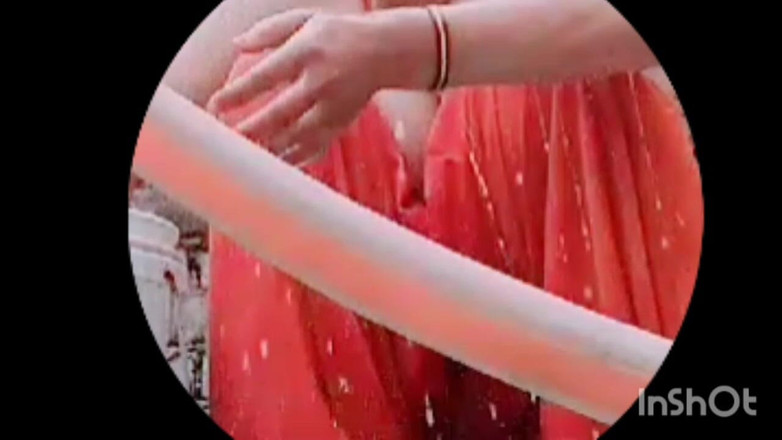 TricolorMusic3: Sexy holka se koupe mms žhavé sexy video