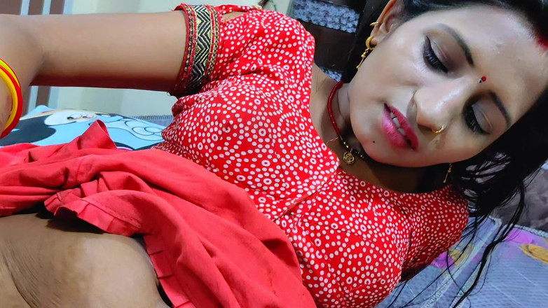 BadAim6: Hard-core Desi dospívající dívka dává olejovou masáž celou boční relaxaci...