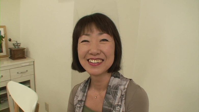 Asian Mature Climax: Tvrdě ji šukám na kuchyňském stole