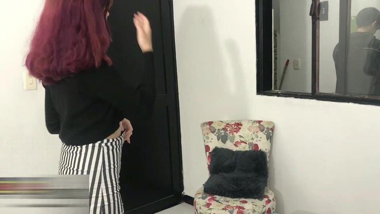 MAFELAGO: La sorellastra arrapata ama cavalcare il cazzo del fratellastro