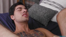 NextDoorStudios - リロイ・ジョーンズはゲイポルノ界の次のスーパースターになるのか?