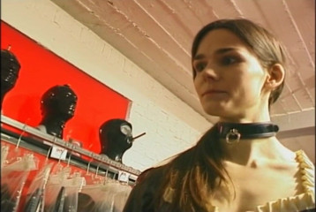 Absolute BDSM films - The original: Humilhação com látex