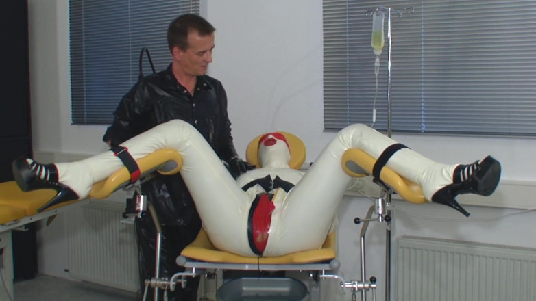 Rubber & Clinic Studio - 1ATOYS: Xtreme piss experience