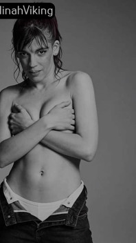 B&w servizio fotografico in topless