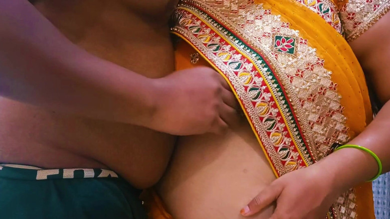 Catchybusty: Indiancă desi Raand futută tare peste tot în sari compilație