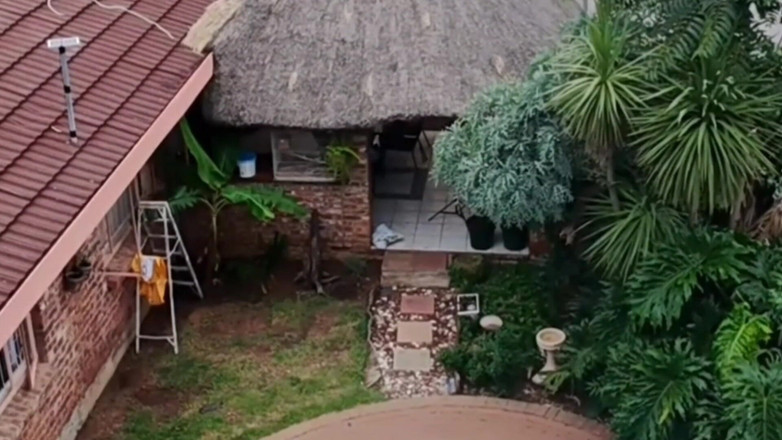 Bigjoefuckalott: Drone'mla uçarken komşularımı sikişirken yakaladım