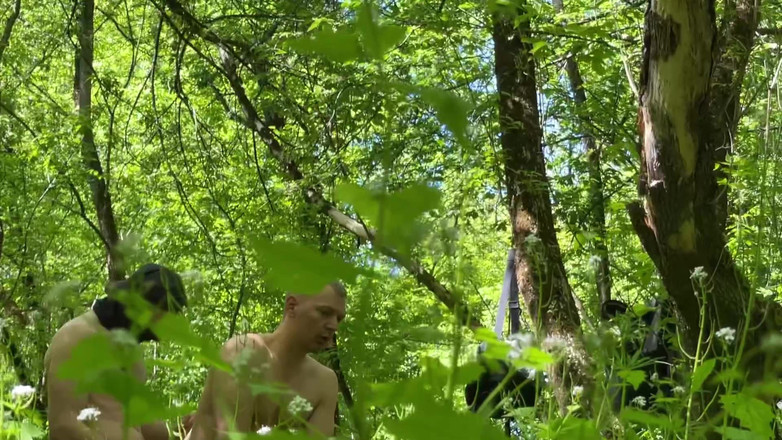 1TeddyBear1: Ormanda Seks, Iki. Bölüm 1. Orijinal 4K Versiyonu