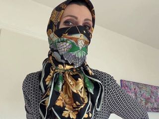 Lady Victoria Valente: Lady Victoria Valente - Design von Stoffmaske und Kopftuch, JOI
