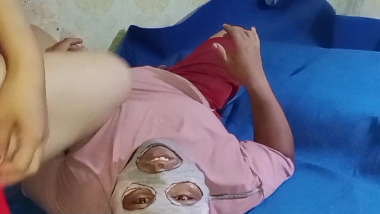 Babang endut: Kundička manželky mého přítele plná, lízaná, dokud nestříká a šukaná až...