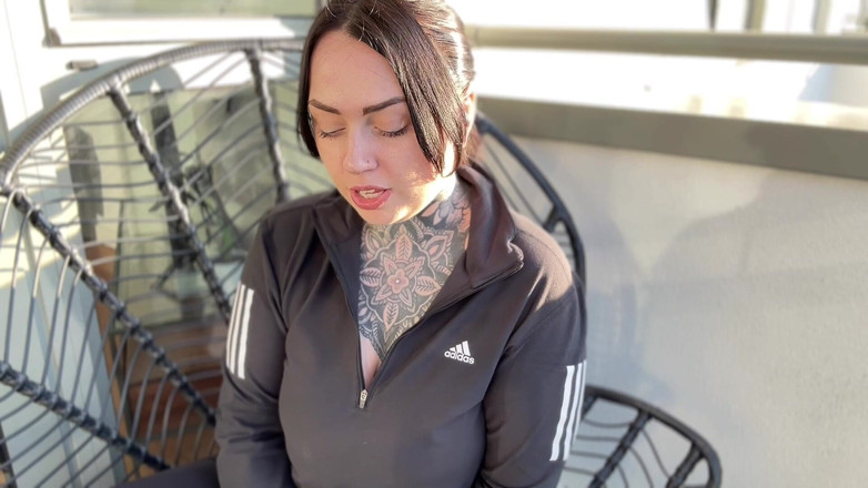 Miss Valentina: Drogi zegarek JOI