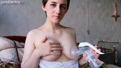 The Antichristrix: Cewek rambut cokelat dengan toket besar lagi asik ngentot sambil...