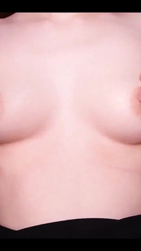 Amateur-nippel schüttelnder orgasmus von zu hause