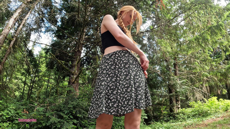 Destination Kat: Mokré šortky po orgasmu a čůrání