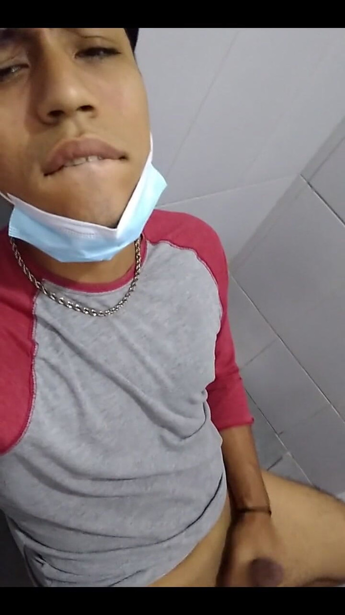 AlexAlejandro13: शौचालय में 5 Minutos