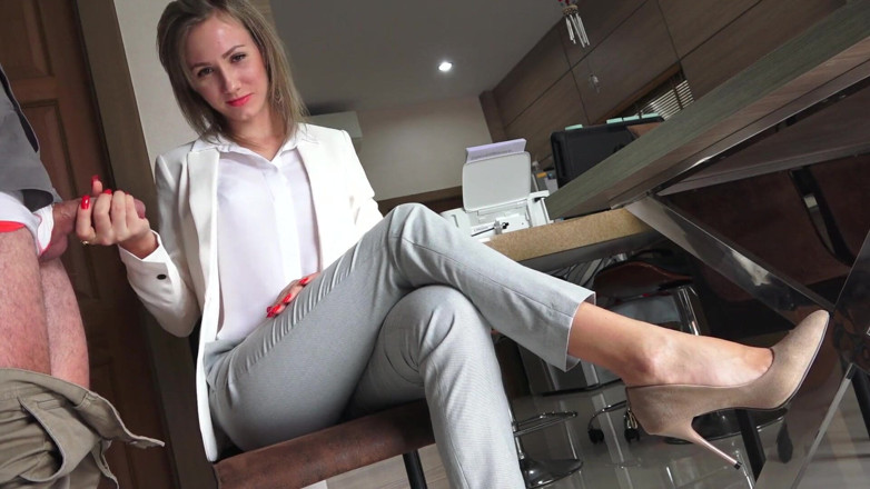 Angel The Dreamgirl: Precum hra, zatímco je plně oblečená