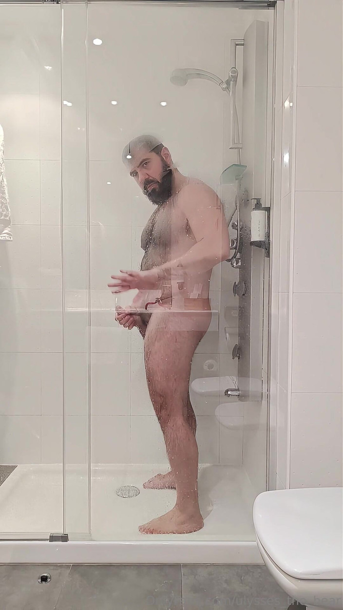 Ulysses the bear: Bara en våt kropp och din fantasi