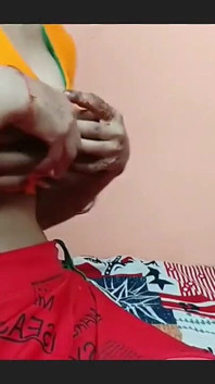 Hindi Young Married Girl Priya First Time Sex Honeymoon Devar Bhabhi, Indian Desi Girl First Time Sex Mms
