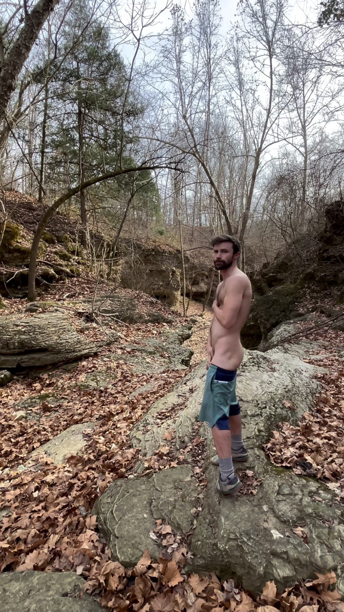 patmybunz: Jerking Naked on My Hike