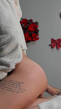 Natal preguiçosa foda com namorada! Sensual boquete com vista lateral, vaqueira reversa e gozada na punheta quente
