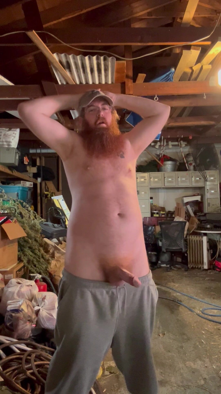 Big Baz: Redneck Needs to Piss!