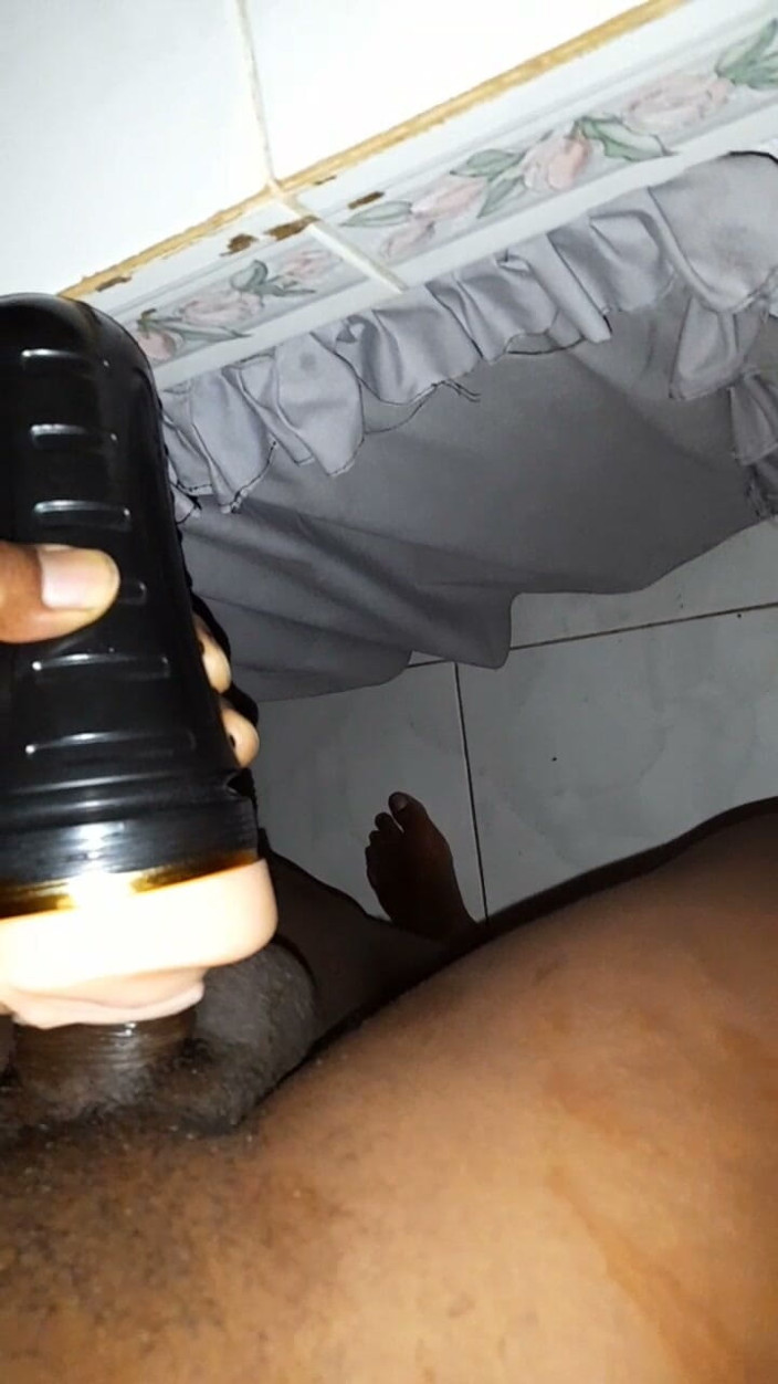 Islandvibes69: Jerking off S12 Ep9