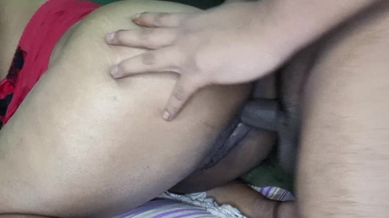 BigassMILF40: Compilación de una morena con un gran culo follada al...