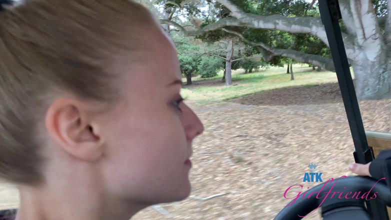 ATK Girlfriends: Vacaciones virtuales