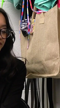 法律不会让你摆脱困境，但吮吸保安的大鸡巴可能会