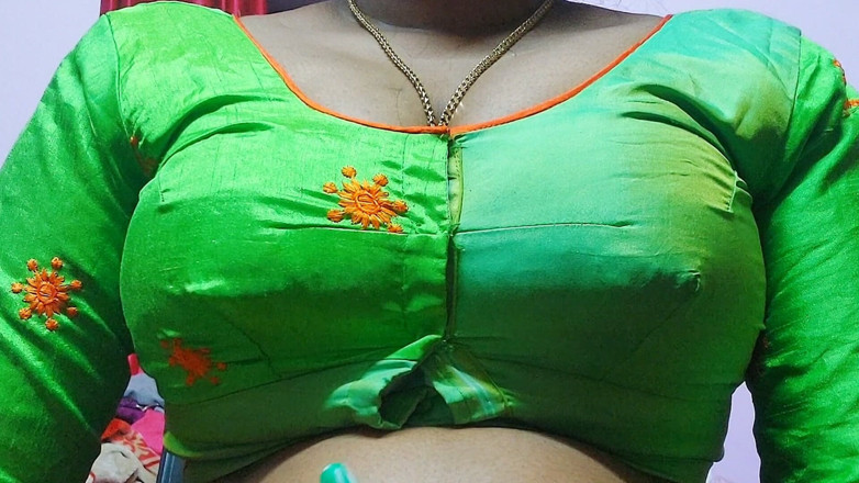 Desi Mohini: Istri India yang cantik mendorong suaminya untuk berhubungan seks