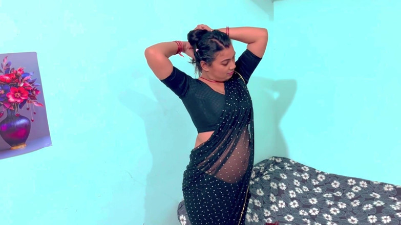 Hotty_ragini: Stepmom Shared Single Bed and Made Stepson Happy, Full Hindi...