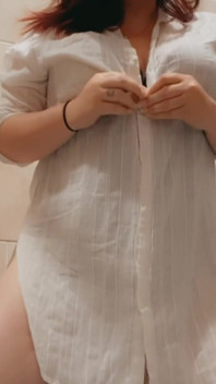 Rub My Pussy for You in the Fitting Room