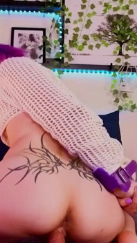 Imbavagliata e gioca con il mio dildo come una brava ragazza