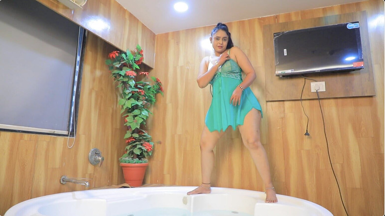 NOXAVO: Pallavi solo non circonciso