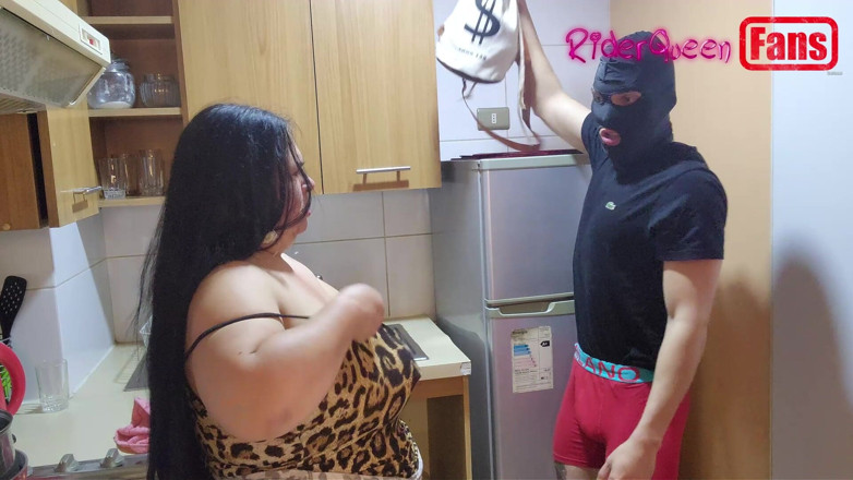 Riderqueen: Відео для фанатів; Фантазії Riderqueen Kitchen