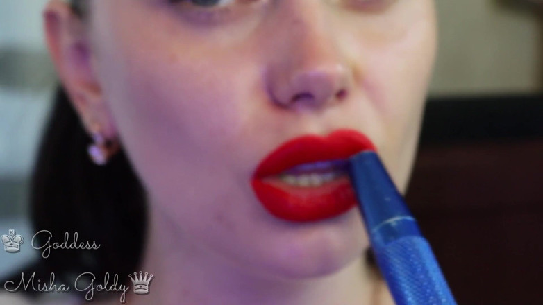 Goddess Misha Goldy: Cum to my big red seduction and big hookah smoke!