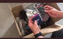 Marc McAulay XXX: Marc Mcaulay unboxing zijn internationale grabby pornoprijs unboxing