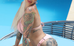 European Models Vr: Penggambaran dengan si blondie terkenal bombshell