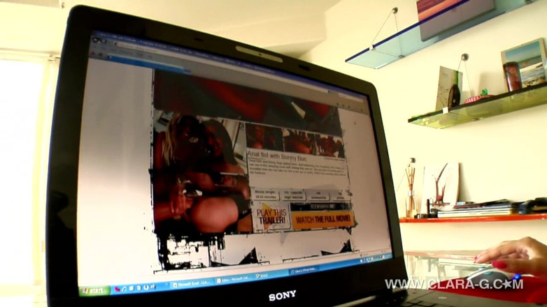 Cruel Media TV: Sophia Santi - muschi solo, großer dildo