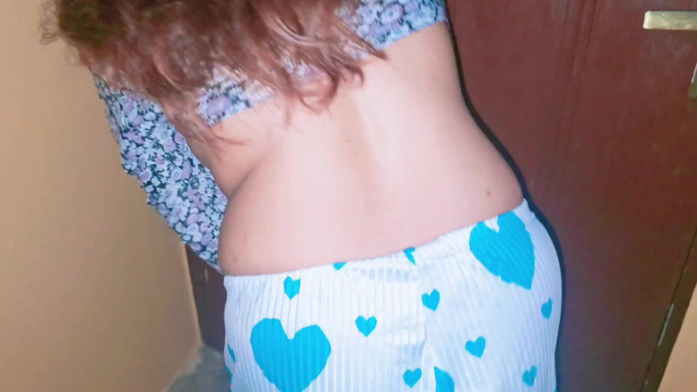 Sairaxsaim: Buitenseks met mijn stiefzus