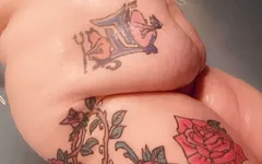 洗澡时欲火中烧 2