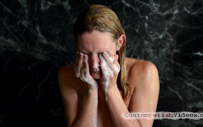Anatomik Media: Femdom Klub bojů Mona Wales Lea Lexis