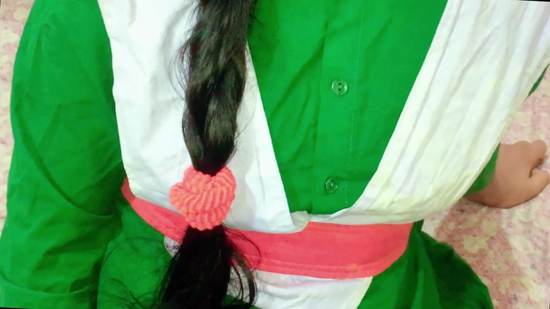 SEXYSADIA69: Heißes desi-schätzchen in uniform fantasy - sexy paar rollenspiel