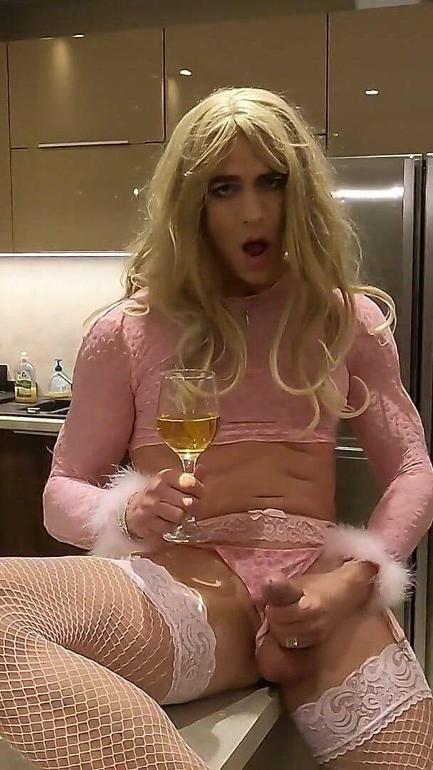 Trixy in Pink at Home Showing Something (Trixy sissy babe)