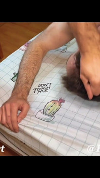 Vykořisťován a ponížený – Pigpervert a Levant Otter