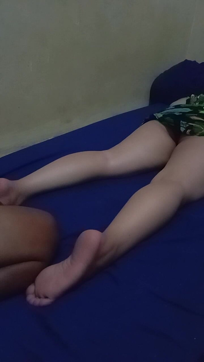 Angelina pop: Bạn của vợ tôi yêu cầu tôi thỏa mãn cô ấy...