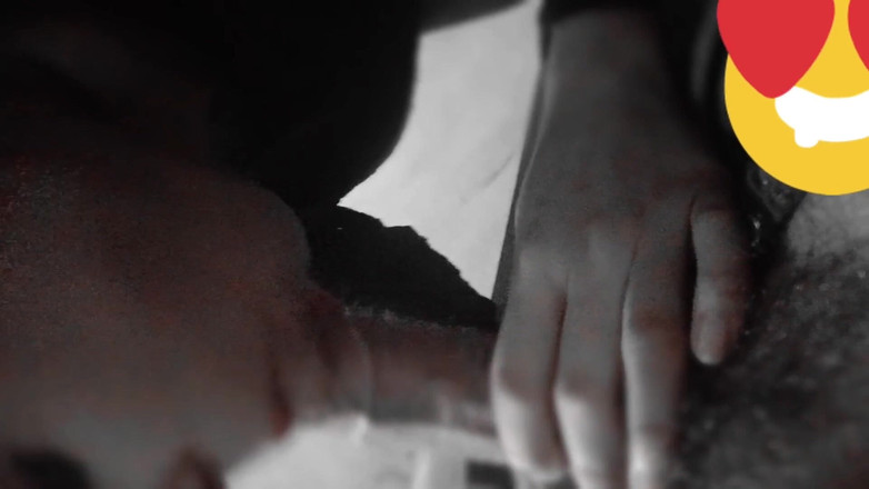 Hot Sis: ラティカは義理の兄のコックを吸い、口の中で完全なコックを取る