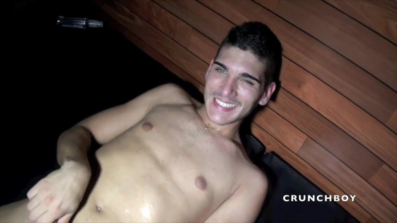 MEN BIG COCKS FUCKERS: Sexy Romeo scopata dal grosso cazzo di un biondo migliore